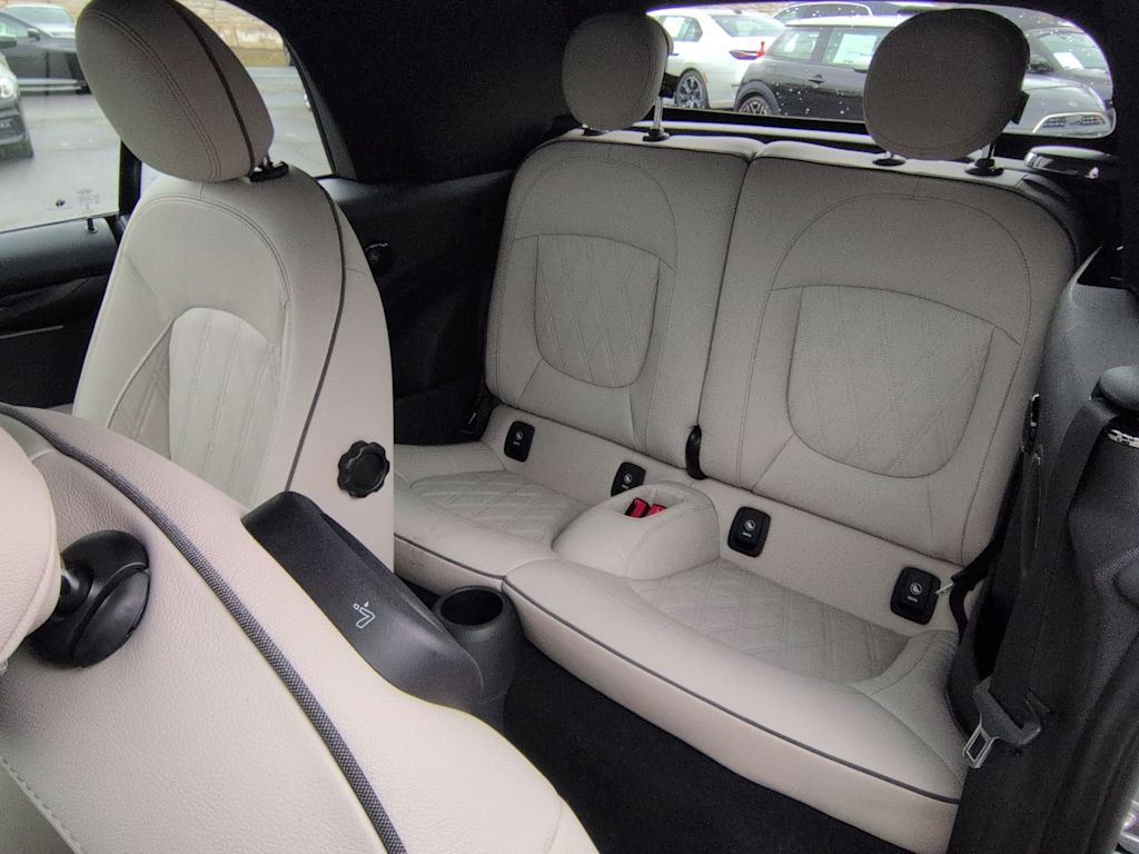 Thumbnail: 2023 MINI Cooper - 13