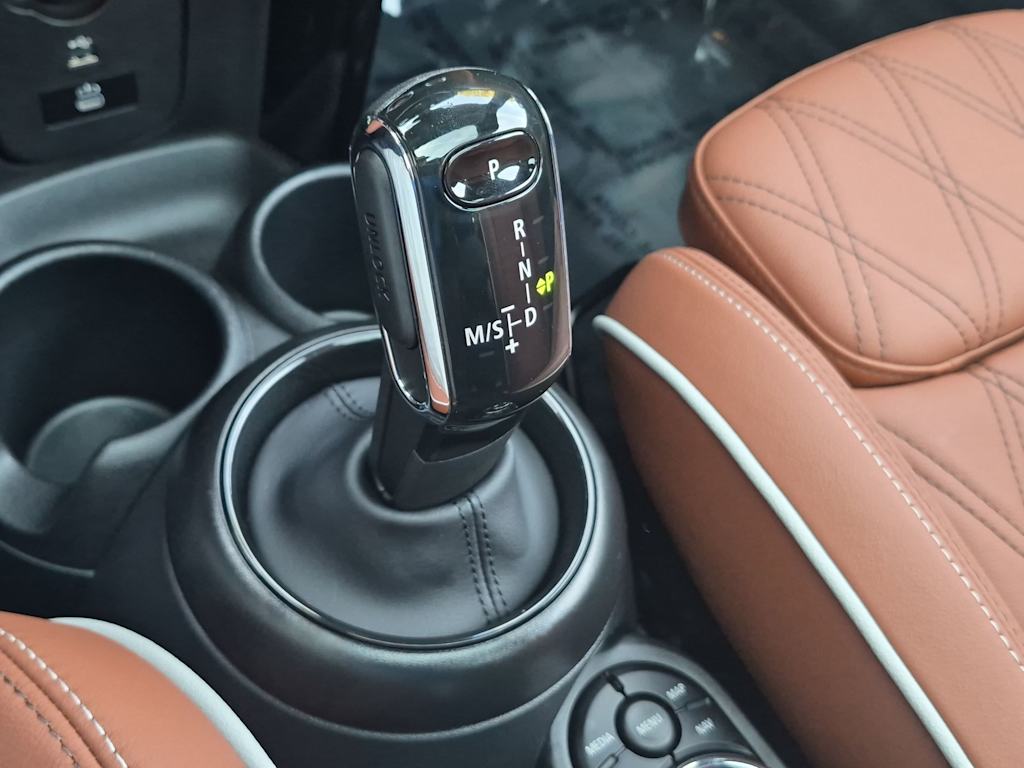 Thumbnail: 2024 MINI Cooper - 16