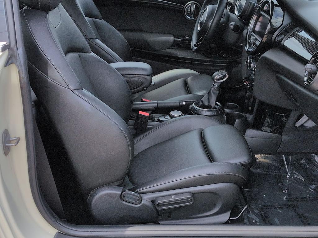 Thumbnail: 2016 MINI Cooper - 12