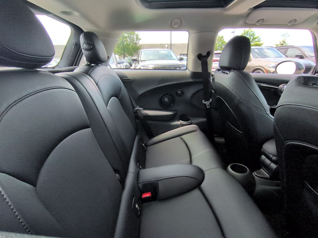 Thumbnail: 2016 MINI Cooper - 30