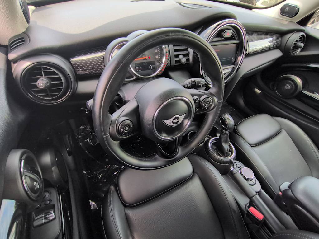 Thumbnail: 2016 MINI Cooper - 2
