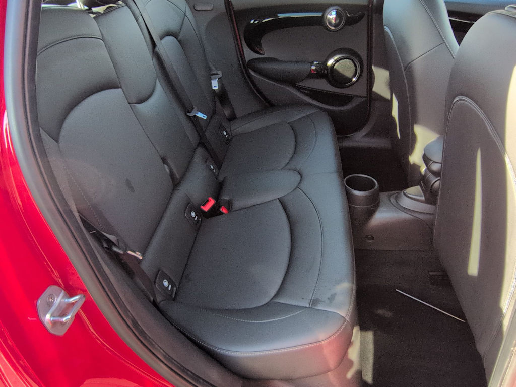 Thumbnail: 2019 MINI Cooper - 30