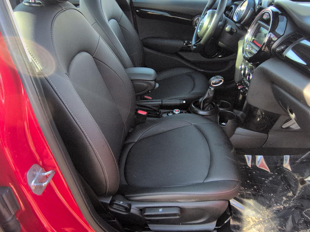 Thumbnail: 2019 MINI Cooper - 12