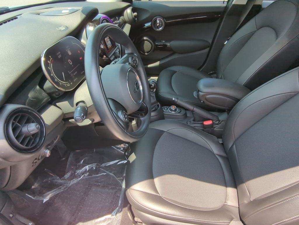 Thumbnail: 2021 MINI Cooper - 10
