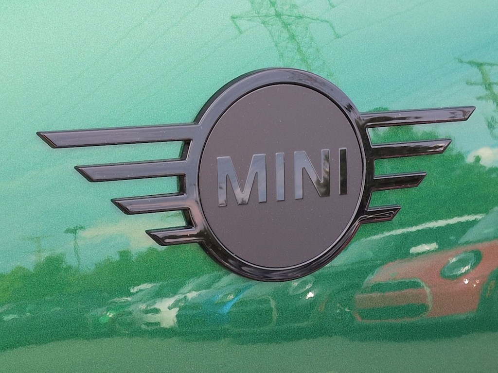Thumbnail: 2027 MINI Cooper Countryman - 24