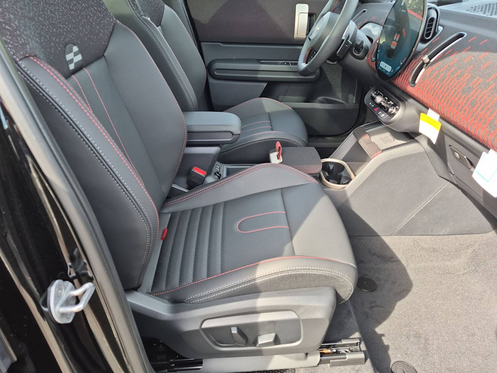 Thumbnail: 2027 MINI Cooper Countryman - 12