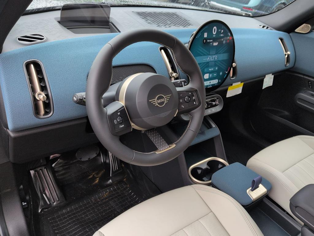 Thumbnail: 2027 MINI Cooper Countryman - 2