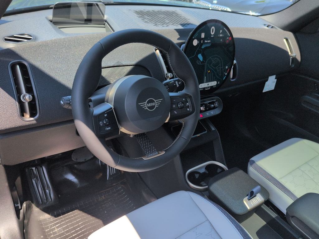 Thumbnail: 2027 MINI Cooper Countryman - 2