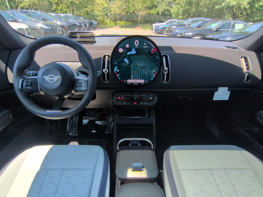 Thumbnail: 2027 MINI Cooper Countryman - 10