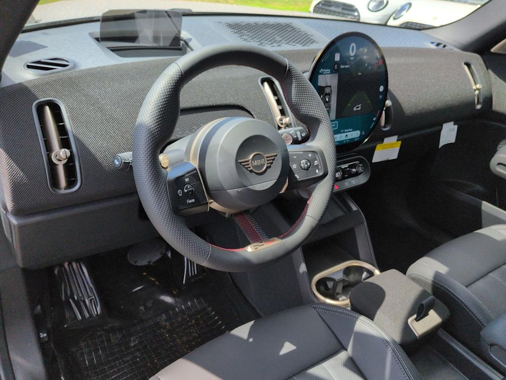 Thumbnail: 2027 MINI Cooper Countryman - 2