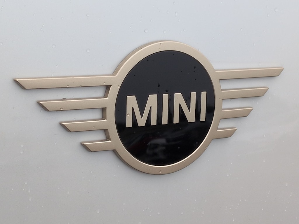 Thumbnail: 2027 MINI Cooper Countryman - 7