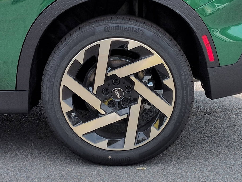 Thumbnail: 2027 MINI Cooper Countryman - 8