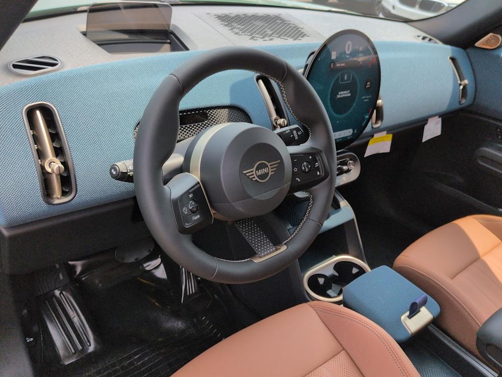 Thumbnail: 2027 MINI Cooper Countryman - 2