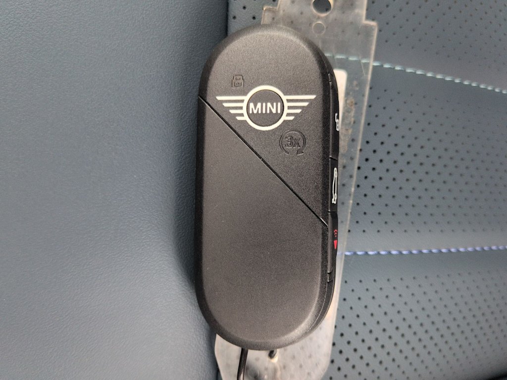 Thumbnail: 2027 MINI Cooper Countryman - 38