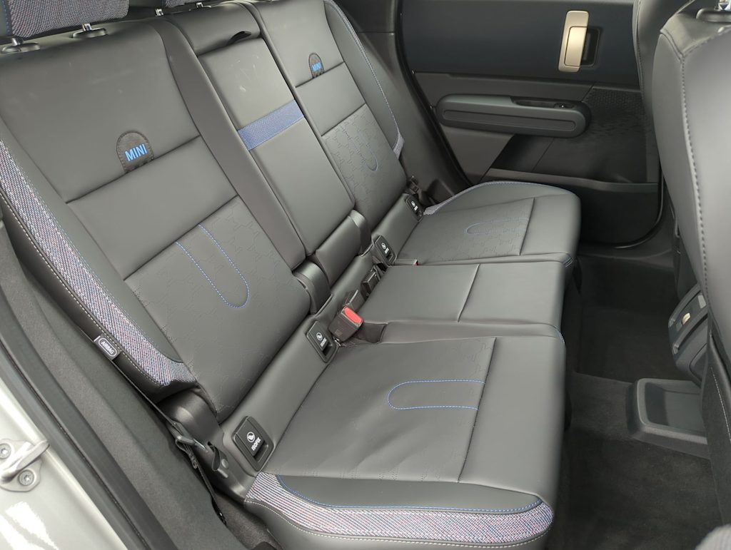 Thumbnail: 2025 MINI Cooper Countryman - 25