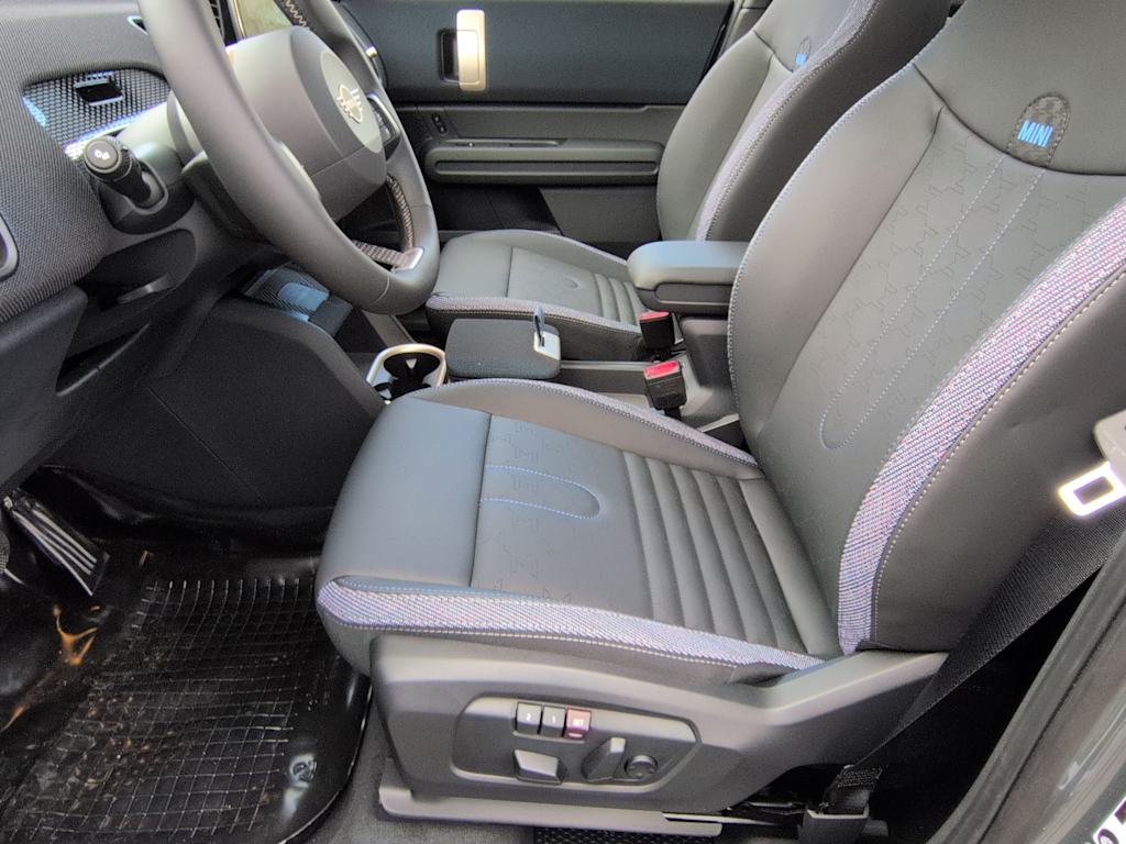 Thumbnail: 2027 MINI Cooper Countryman - 11