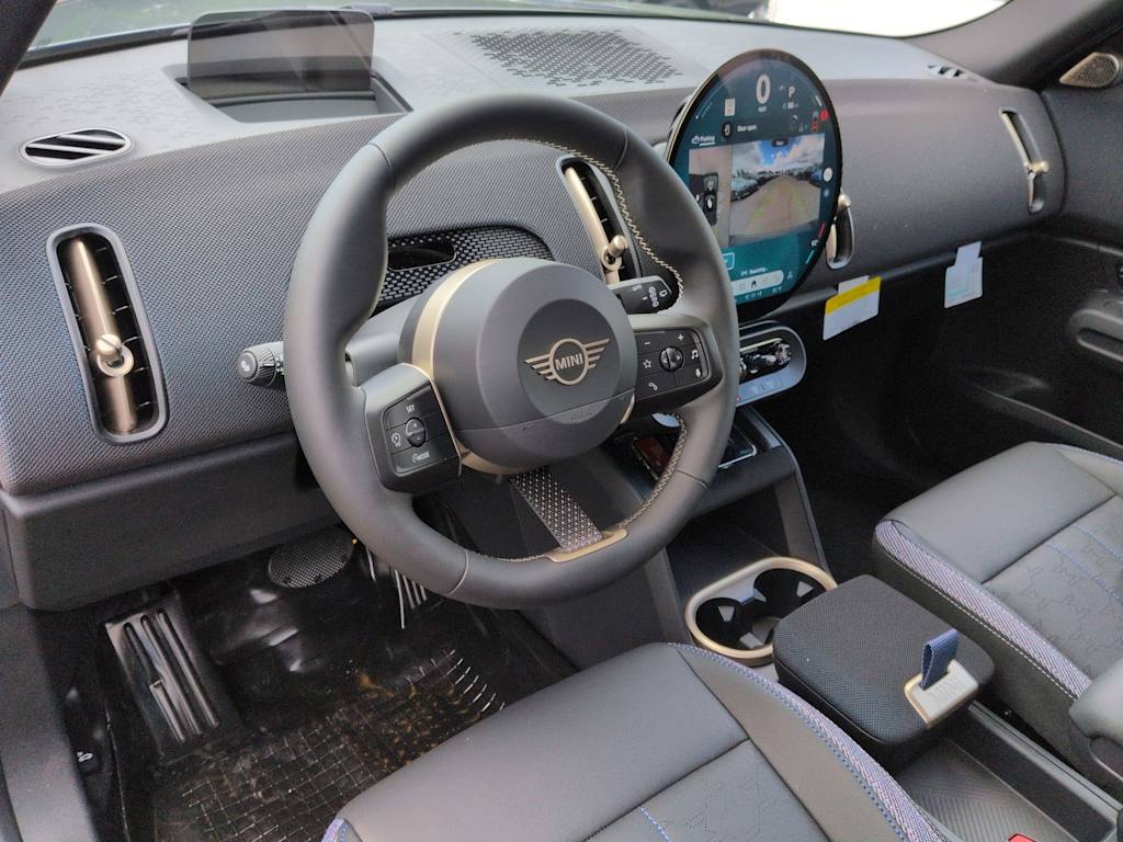 Thumbnail: 2027 MINI Cooper Countryman - 2