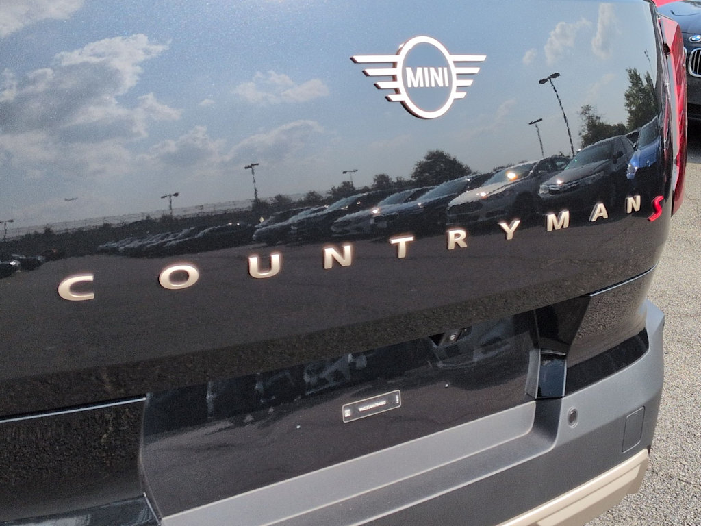 Thumbnail: 2027 MINI Cooper Countryman - 25