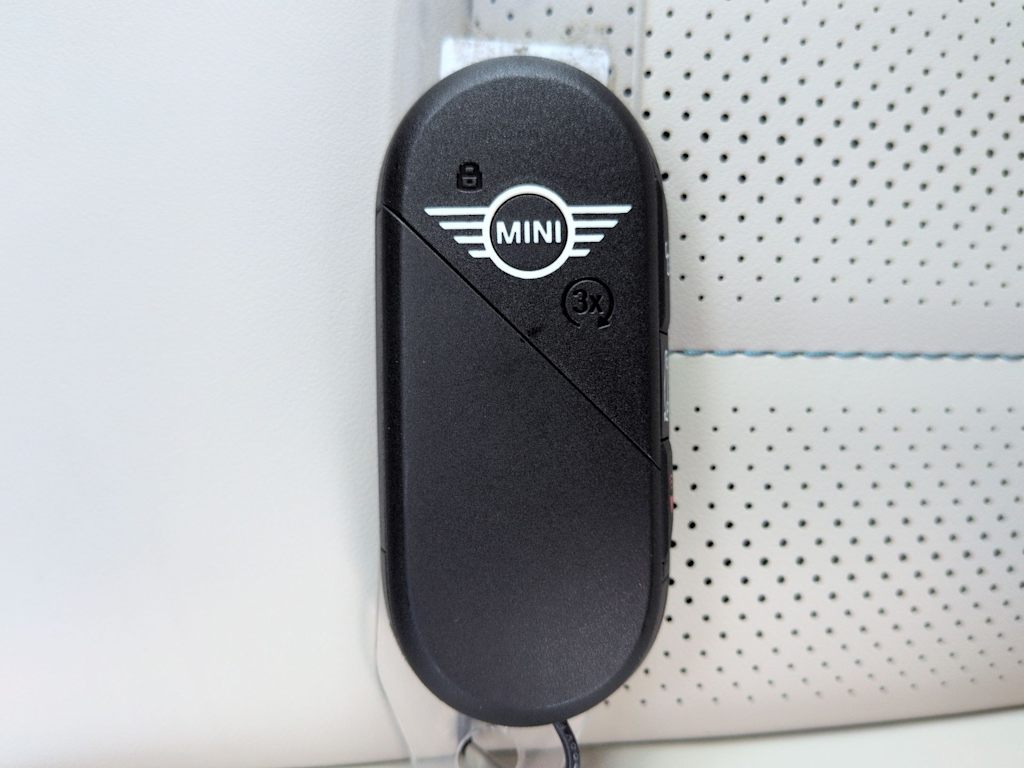 Thumbnail: 2027 MINI Cooper Countryman - 37