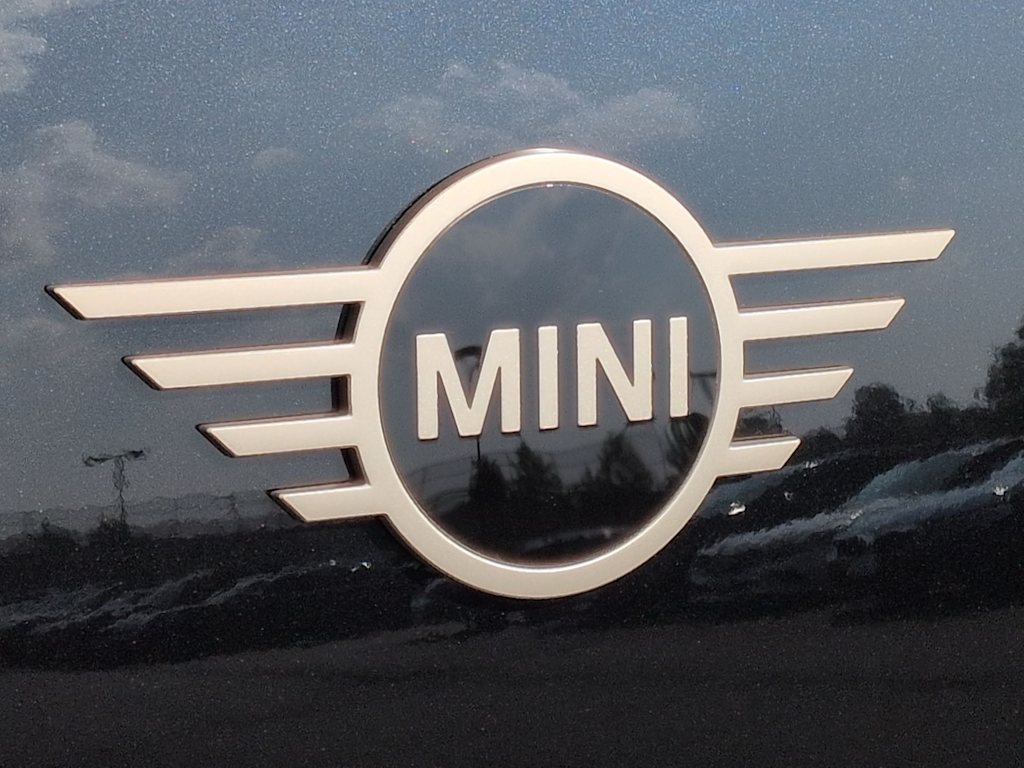 Thumbnail: 2027 MINI Cooper Countryman - 7