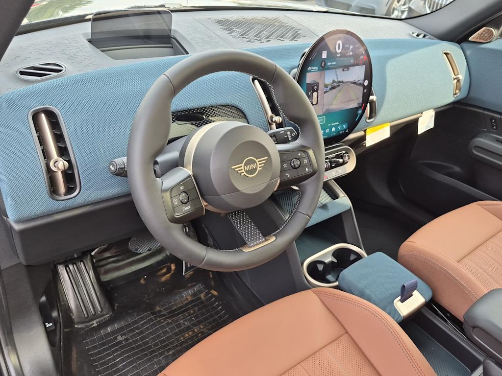 Thumbnail: 2027 MINI Cooper Countryman - 2