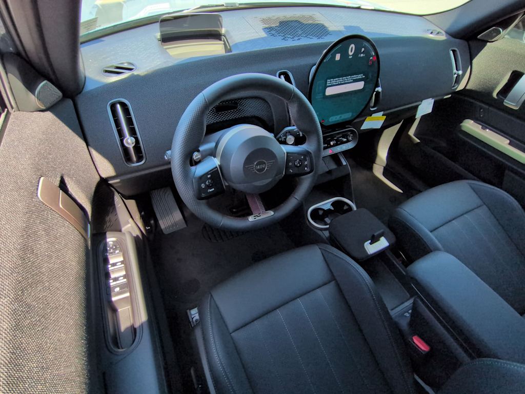 Thumbnail: 2027 MINI Cooper Countryman - 2