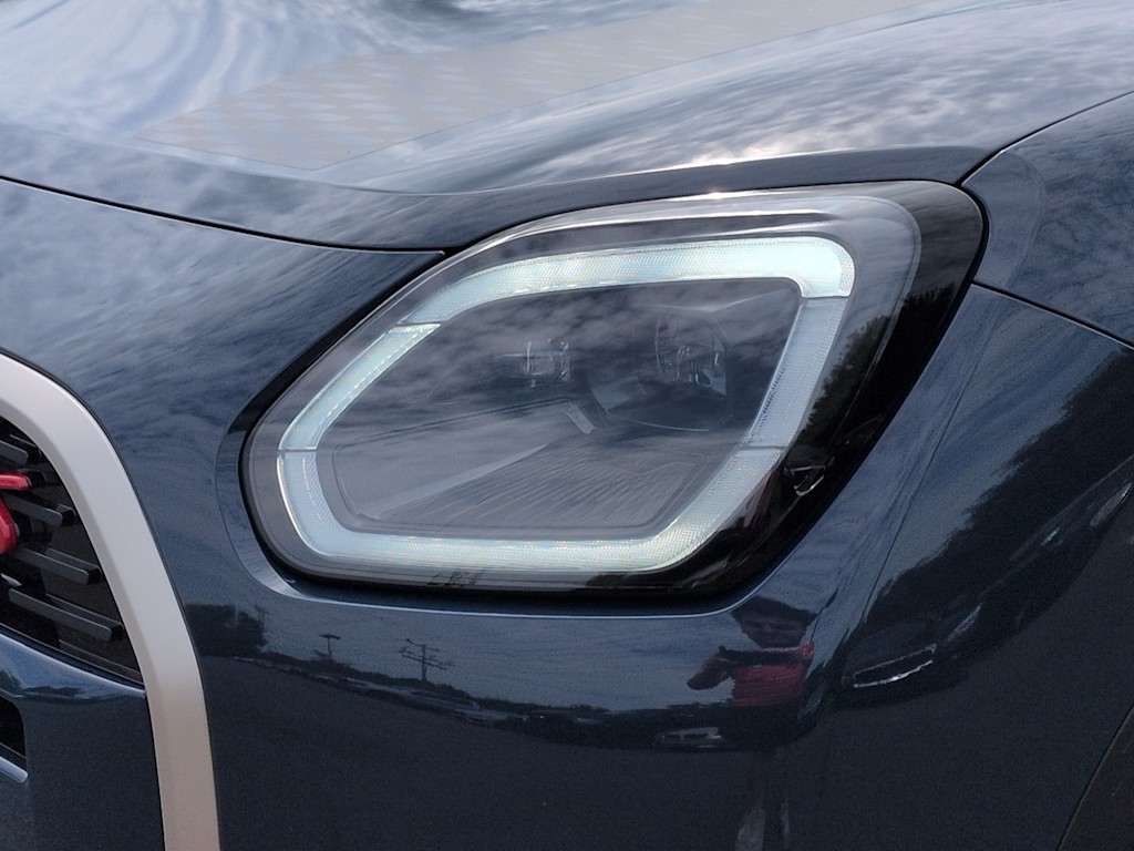 Thumbnail: 2027 MINI Cooper Countryman - 24