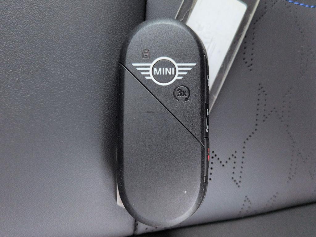Thumbnail: 2027 MINI Cooper Countryman - 37