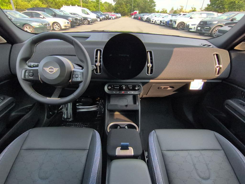 Thumbnail: 2027 MINI Cooper Countryman - 10