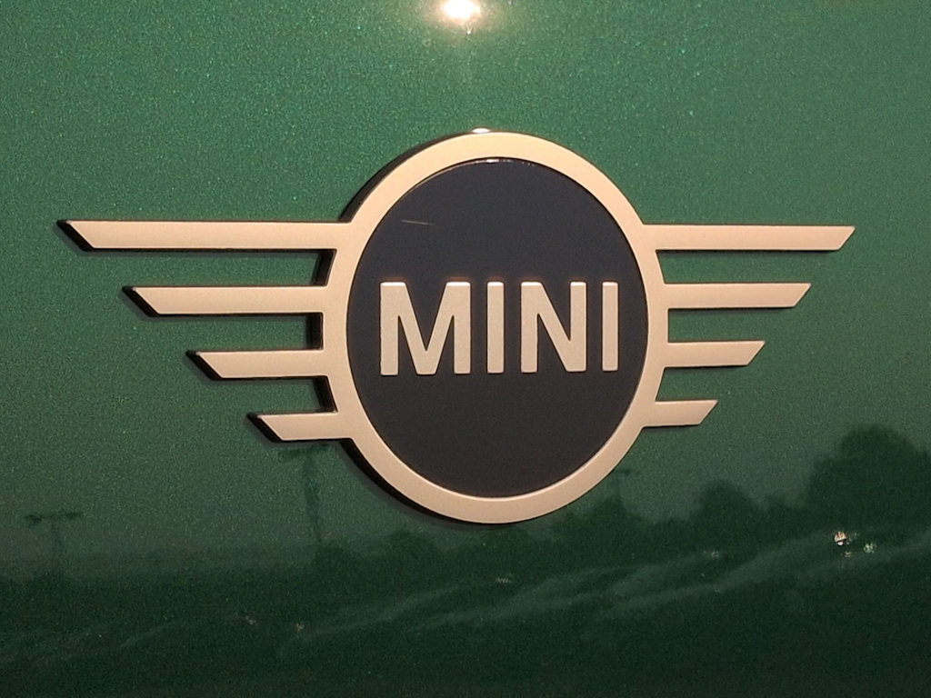 Thumbnail: 2027 MINI Cooper Countryman - 24
