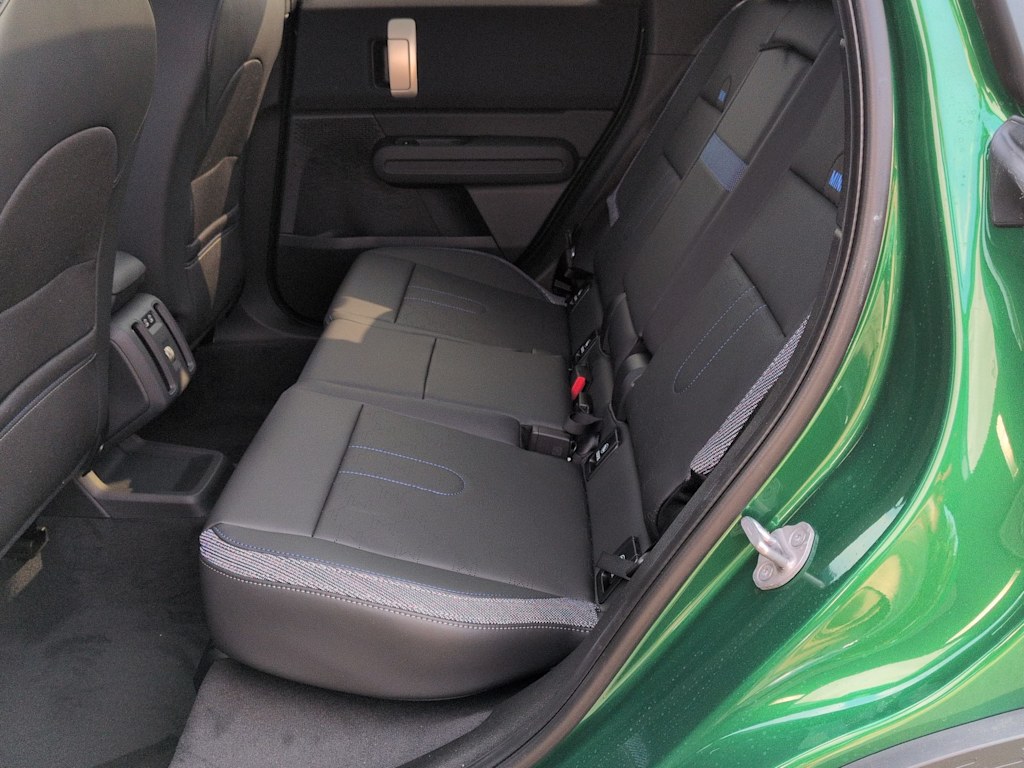Thumbnail: 2027 MINI Cooper Countryman - 13