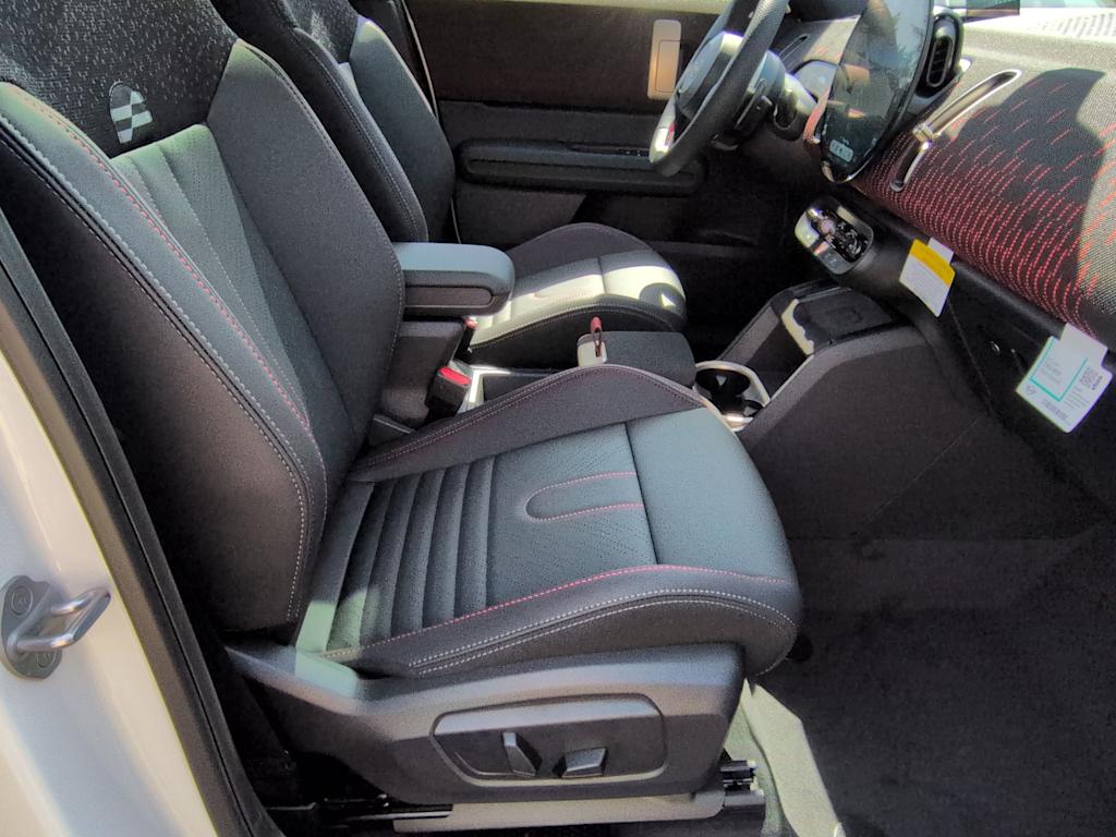 Thumbnail: 2027 MINI Cooper Countryman - 28