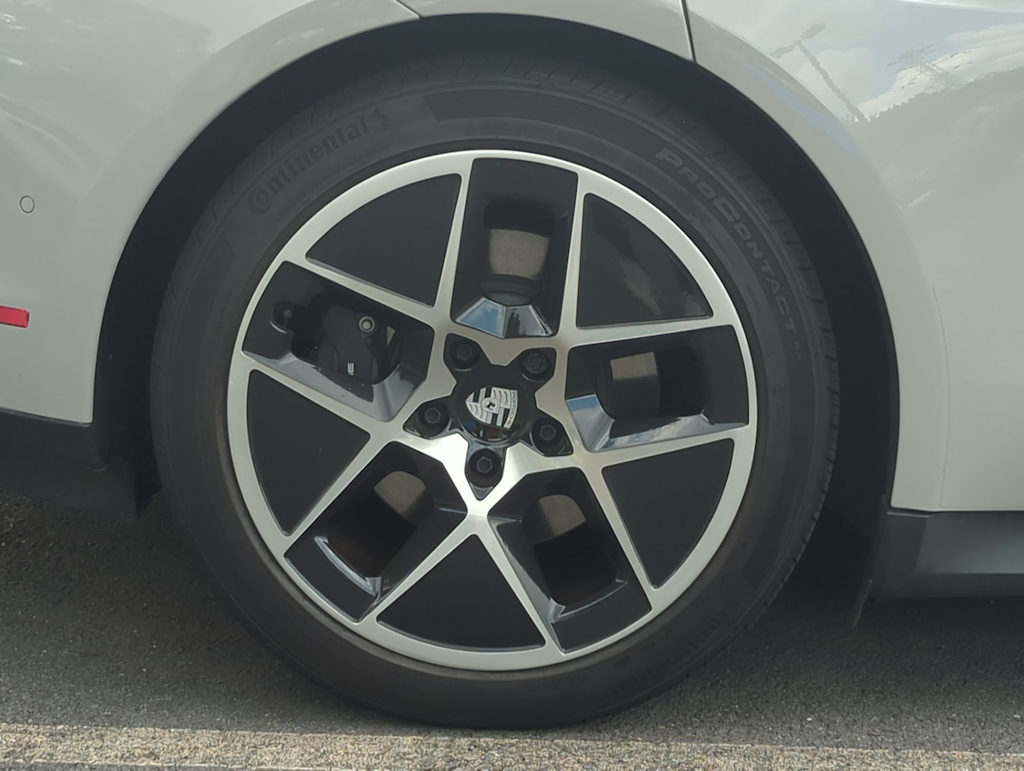 Thumbnail: 2025 Porsche Taycan - 7