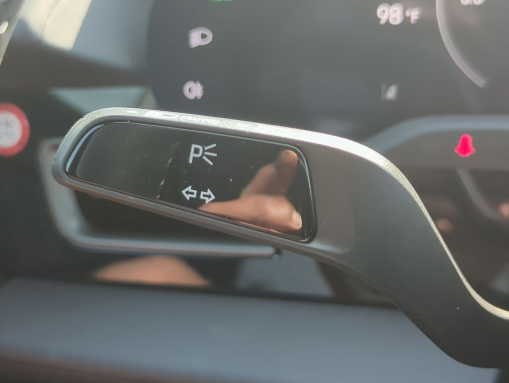 Thumbnail: 2025 Porsche Taycan - 14