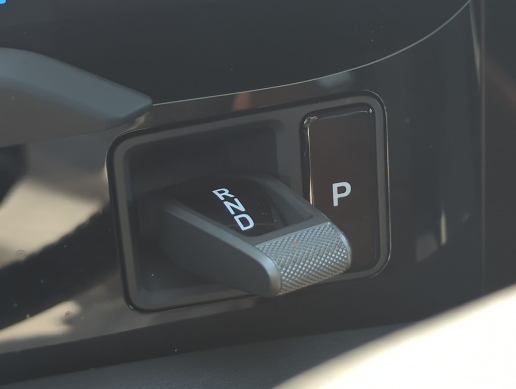 Thumbnail: 2025 Porsche Taycan - 36