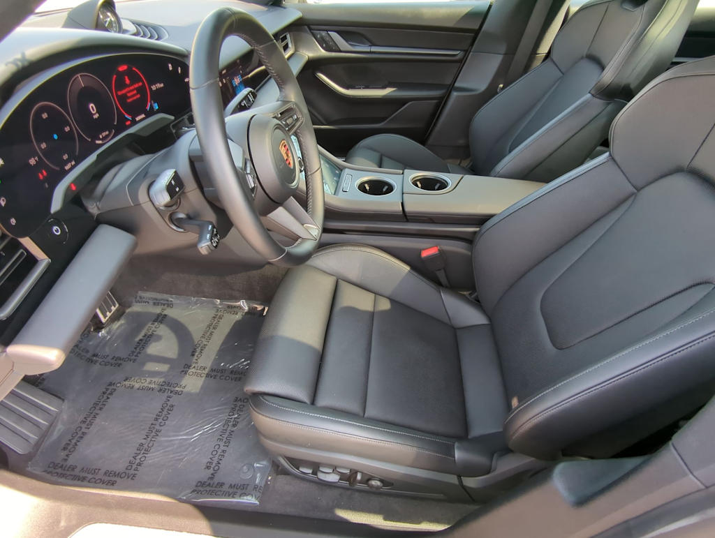 Thumbnail: 2025 Porsche Taycan - 9