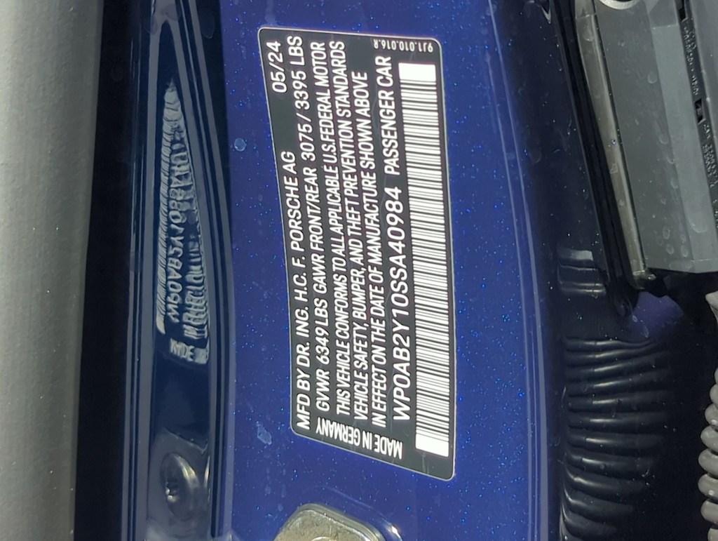 Thumbnail: 2025 Porsche Taycan - 17