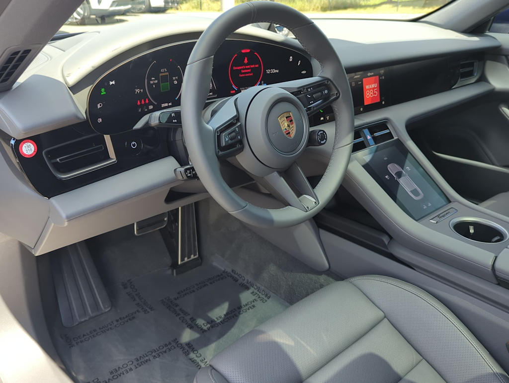 Thumbnail: 2025 Porsche Taycan - 2