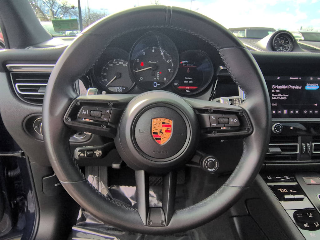 Thumbnail: 2023 Porsche Macan - 14