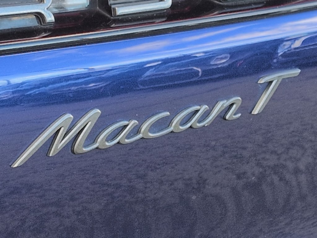 Thumbnail: 2023 Porsche Macan - 26