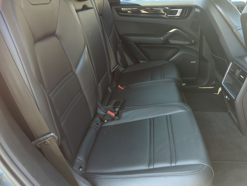 Thumbnail: 2019 Porsche Cayenne - 28