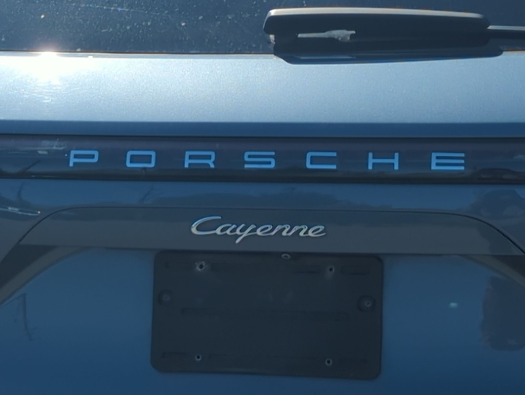 Thumbnail: 2019 Porsche Cayenne - 24