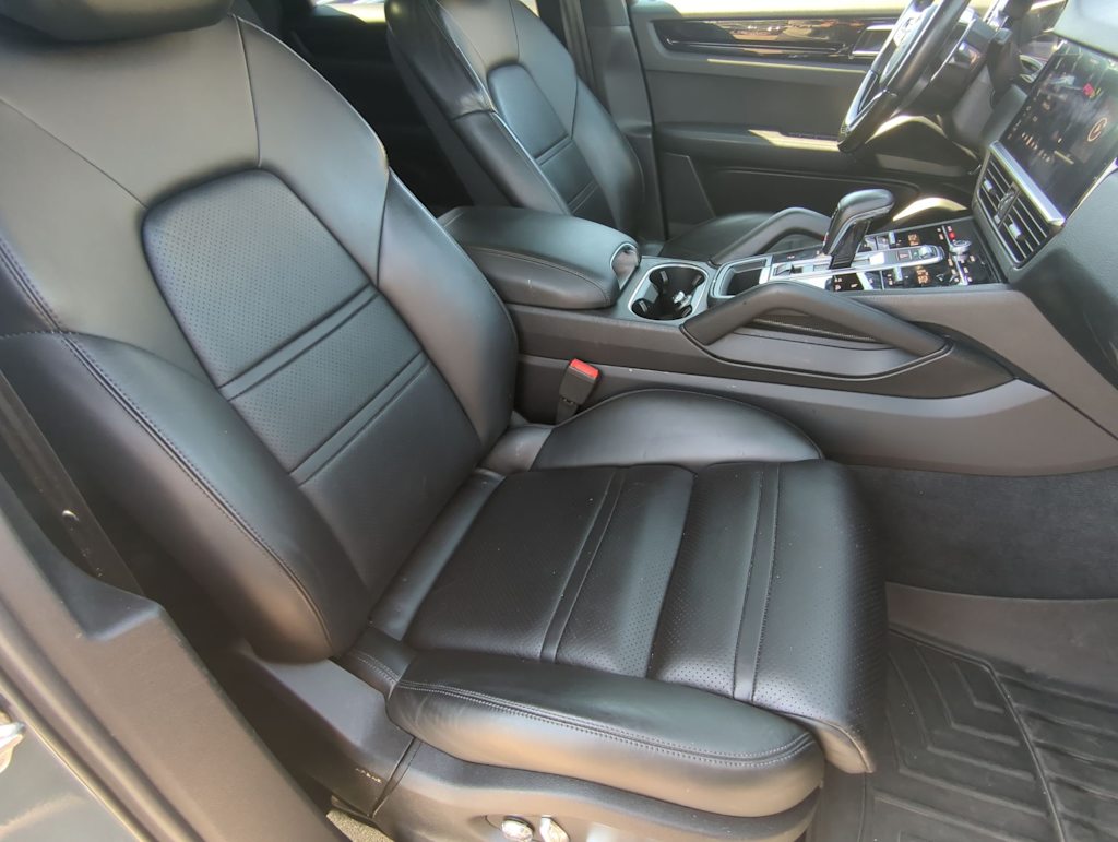Thumbnail: 2019 Porsche Cayenne - 29