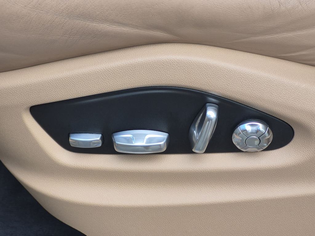 Thumbnail: 2019 Porsche Cayenne - 26