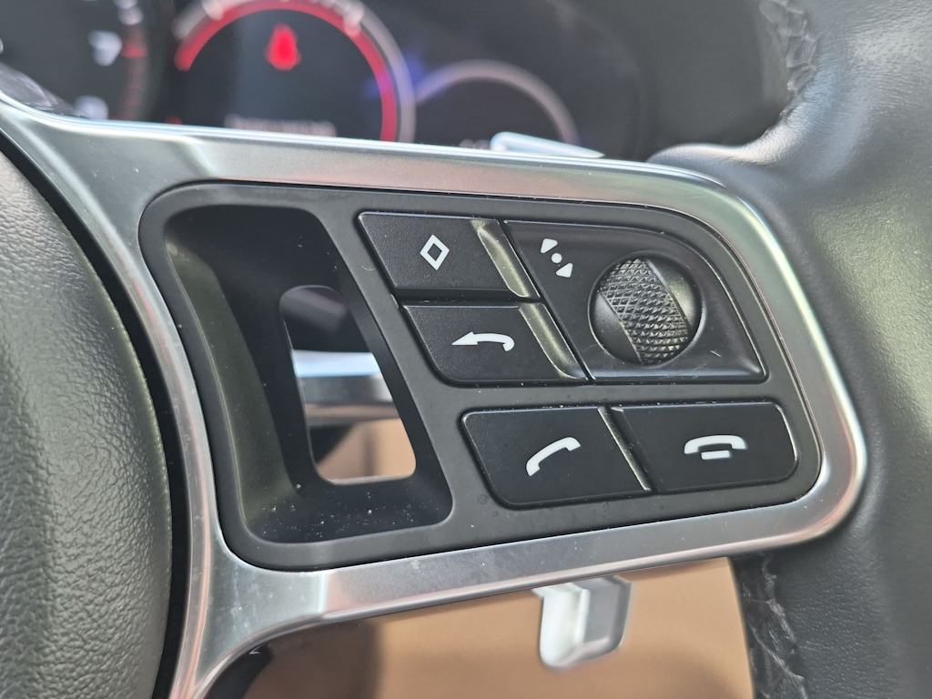 Thumbnail: 2019 Porsche Cayenne - 32