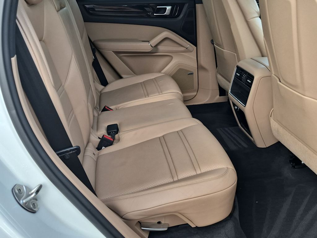 Thumbnail: 2019 Porsche Cayenne - 29