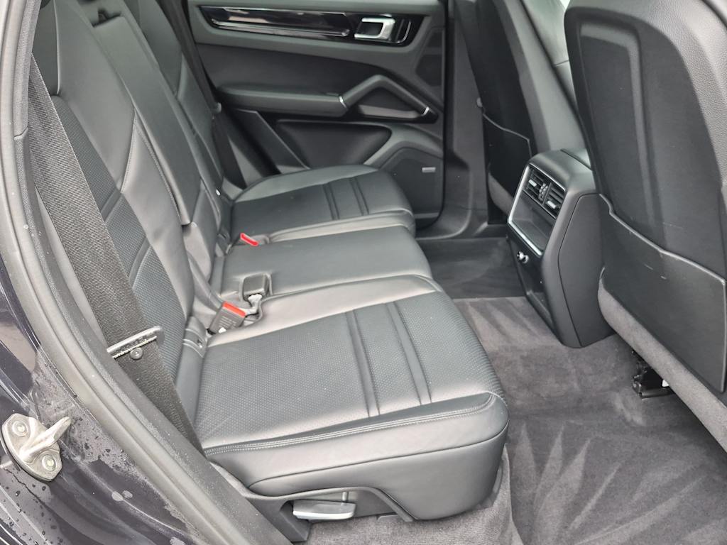 Thumbnail: 2019 Porsche Cayenne - 29