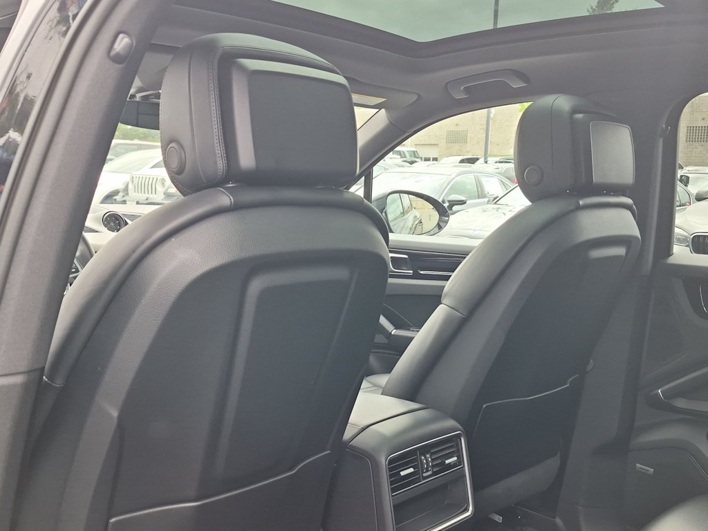 Thumbnail: 2019 Porsche Cayenne - 12