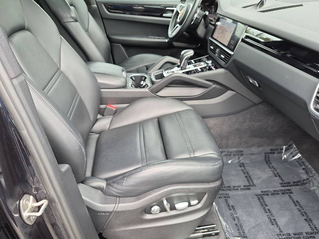 Thumbnail: 2019 Porsche Cayenne - 31