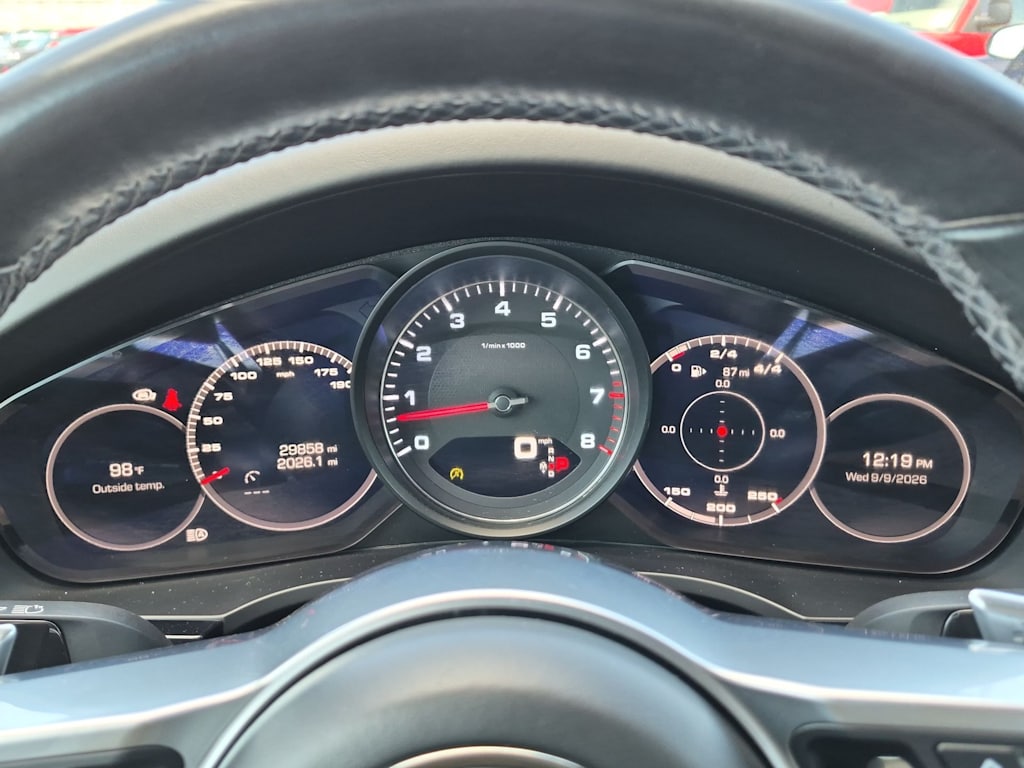 Thumbnail: 2021 Porsche Cayenne - 16